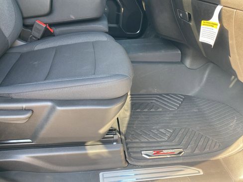 Used 2025 Chevrolet Silverado 1500 LT image 14