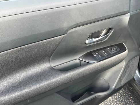 New 2026 Nissan Kicks SV w/ SV Premium Package image 10