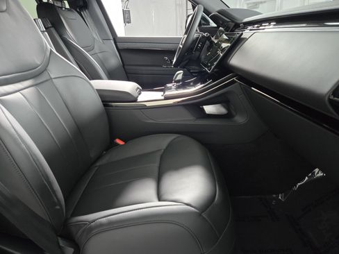 New 2025 Land Rover Range Rover Sport SE image 19