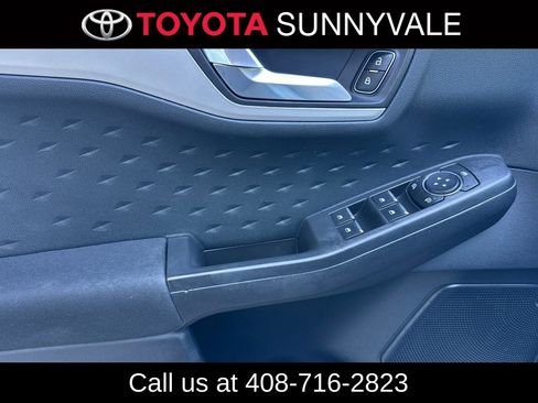 Used 2020 Ford Escape SE Sport FWD image 15