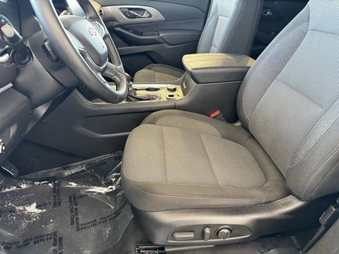 Certified 2023 Chevrolet Traverse LT image 5
