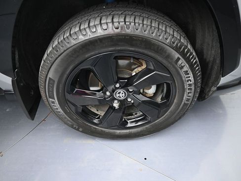 Certified 2021 Toyota RAV4 XSE w/ Carpet Mat Package (TMS) image 26