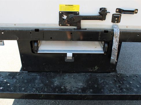 New 2024 Chevrolet Low Cab Forward image 8