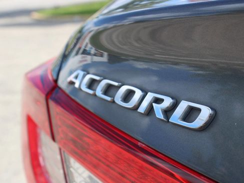 Used 2019 Honda Accord LX image 11