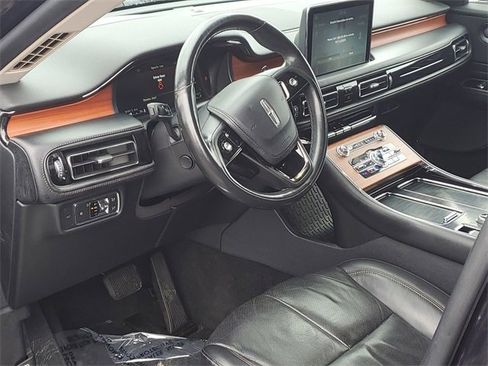 Used 2020 Lincoln Aviator Reserve w/ Elements Package Plus image 6