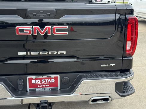 Used 2025 GMC Sierra 1500 SLT AWD/4WD image 10