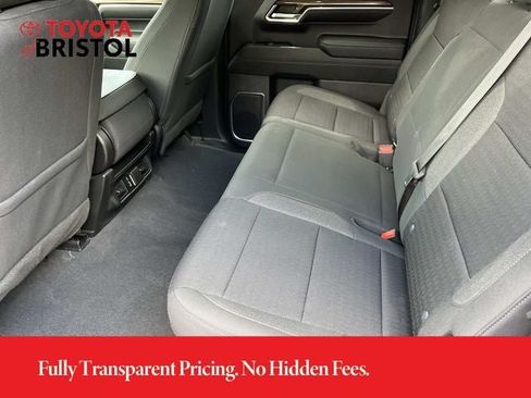 Used 2023 Chevrolet Silverado 1500 LT w/ Z71 Off-Road Package AWD/4WD image 18