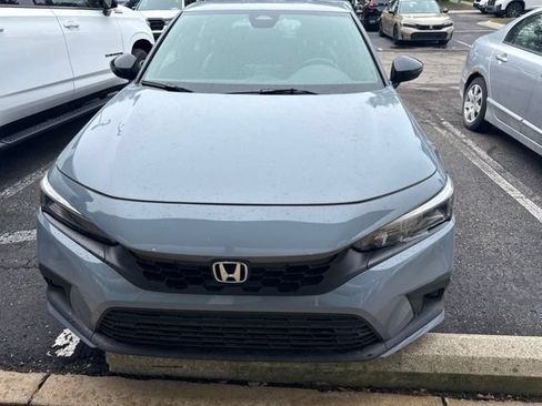 Used 2024 Honda Civic Sport image 2