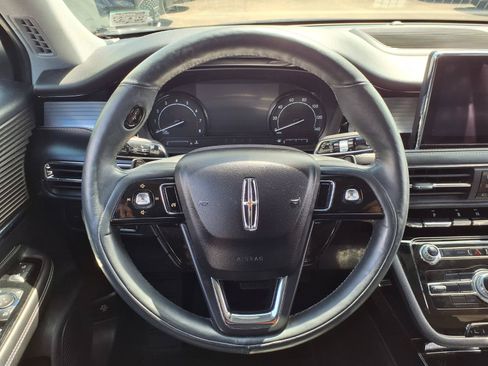 Used 2021 Lincoln Corsair AWD w/ Equipment Group 101A image 13