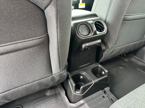 New 2026 Jeep Gladiator Sport image 18