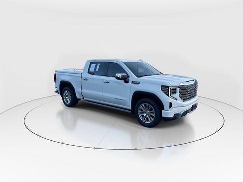 Used 2022 GMC Sierra 1500 Denali AWD/4WD image 2