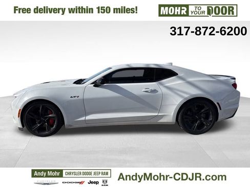 Used 2021 Chevrolet Camaro LT w/ Technology Package image 4
