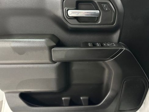 Used 2022 Chevrolet Silverado 1500 Custom image 15