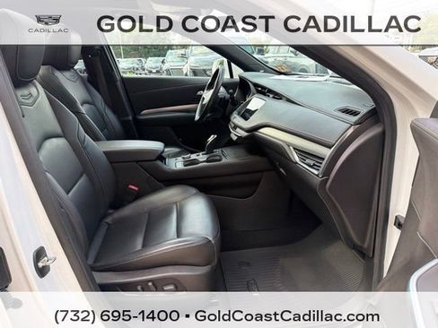 Used 2021 Cadillac XT4 Premium Luxury w/ Cold Weather Package FWD image 7