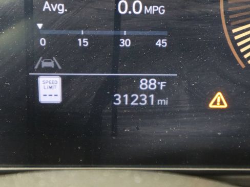 Used 2024 Hyundai Kona SEL AWD/4WD image 35
