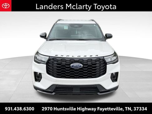 Used 2025 Ford Explorer ST-Line w/ Premium Package RWD image 5