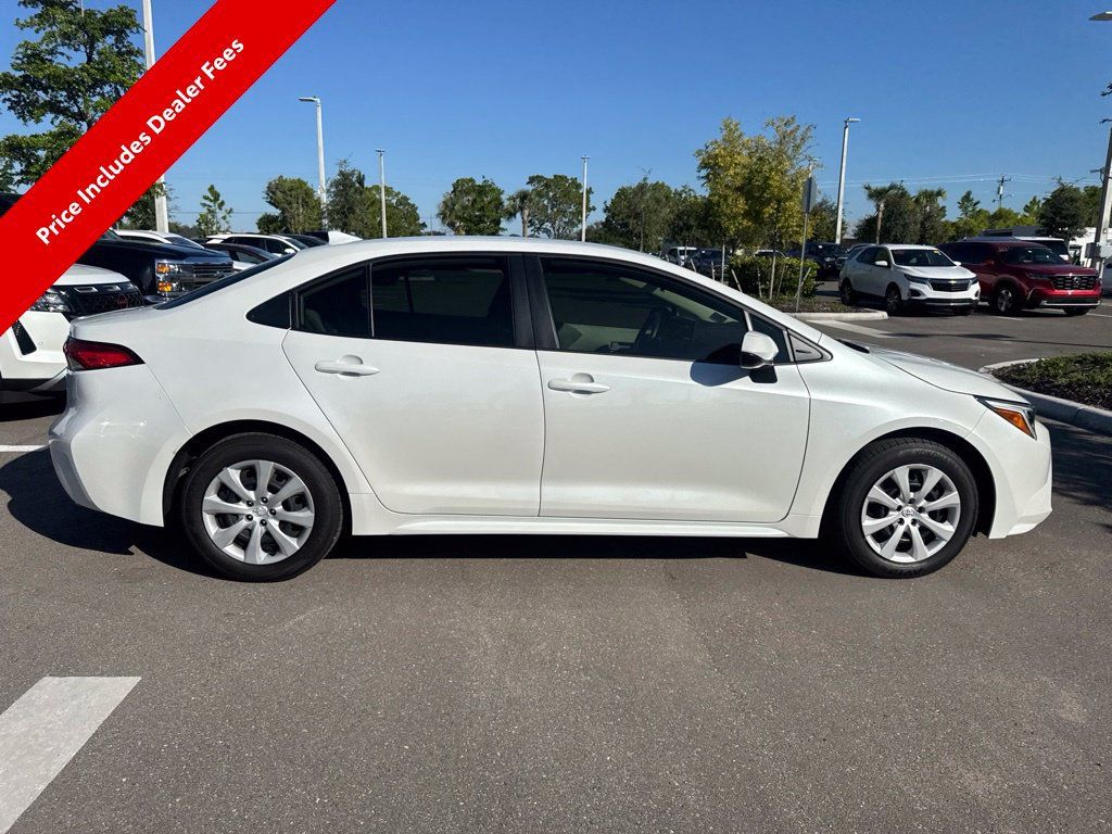 Used 2026 Toyota Corolla LE FWD image 6