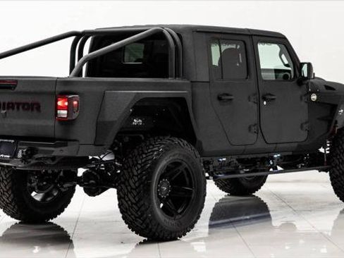 Used 2025 Jeep Gladiator Sport image 13