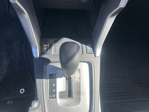 Used 2014 Subaru Forester 2.5i Premium w/ All-Weather Package image 18