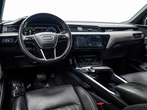 Used 2023 Audi e-tron S Prestige AWD/4WD image 23