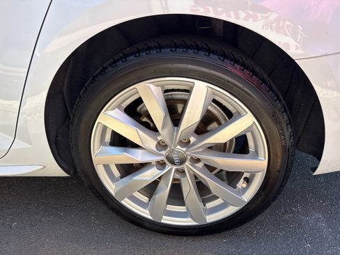 Used 2018 Audi A4 2.0T Ultra Premium FWD image 17