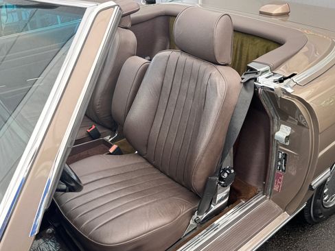Used 1987 Mercedes-Benz 560 SL image 29