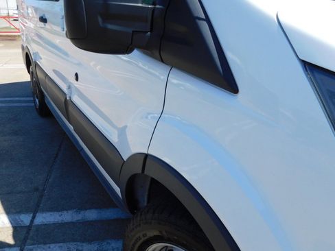 Used 2016 Ford Transit 150 XL image 6