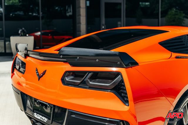 Used 2019 Chevrolet Corvette Stingray Coupe w/ Carbon Flash Badge Package RWD image 33