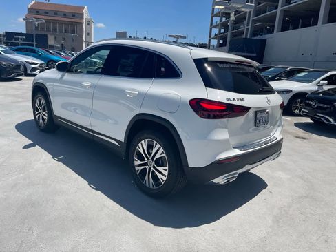 Used 2026 Mercedes-Benz GLA 250 image 4