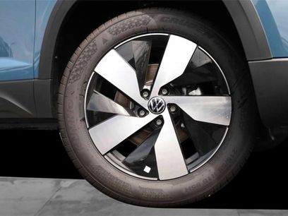 New 2025 Volkswagen Taos S