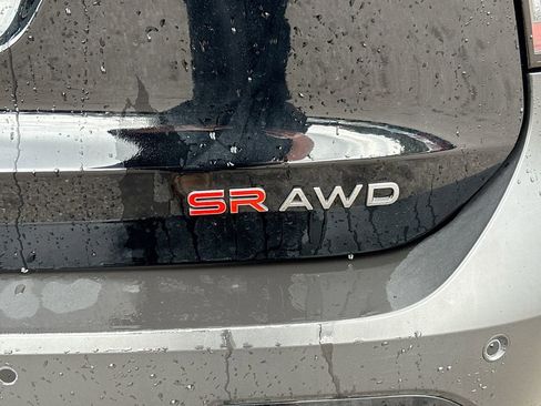 Used 2025 Nissan Kicks SR image 31