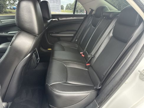 Used 2021 Chrysler 300 Touring L RWD image 7