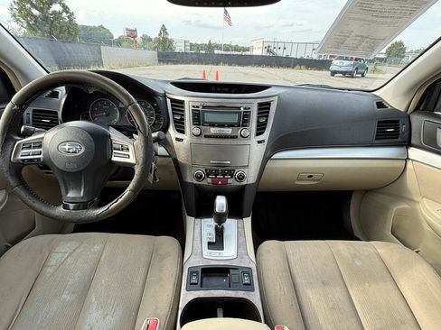 Used 2013 Subaru Outback 2.5i Premium image 3