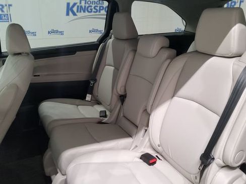 Used 2026 Honda Odyssey EX-L image 7