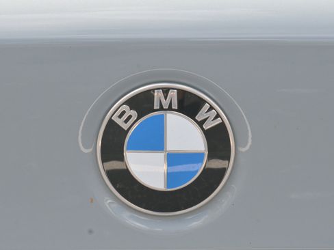 Used 2024 BMW 330i Sedan w/ M Sport Package RWD image 38
