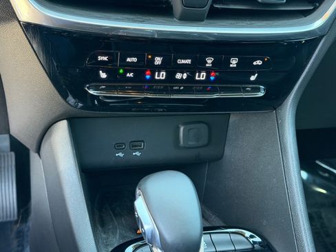 Used 2024 Buick Encore GX Avenir w/ Avenir Technology Package FWD image 27