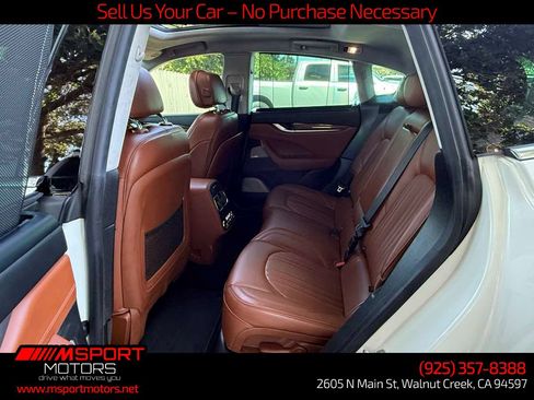Used 2018 Maserati Levante S GranLusso AWD/4WD image 12