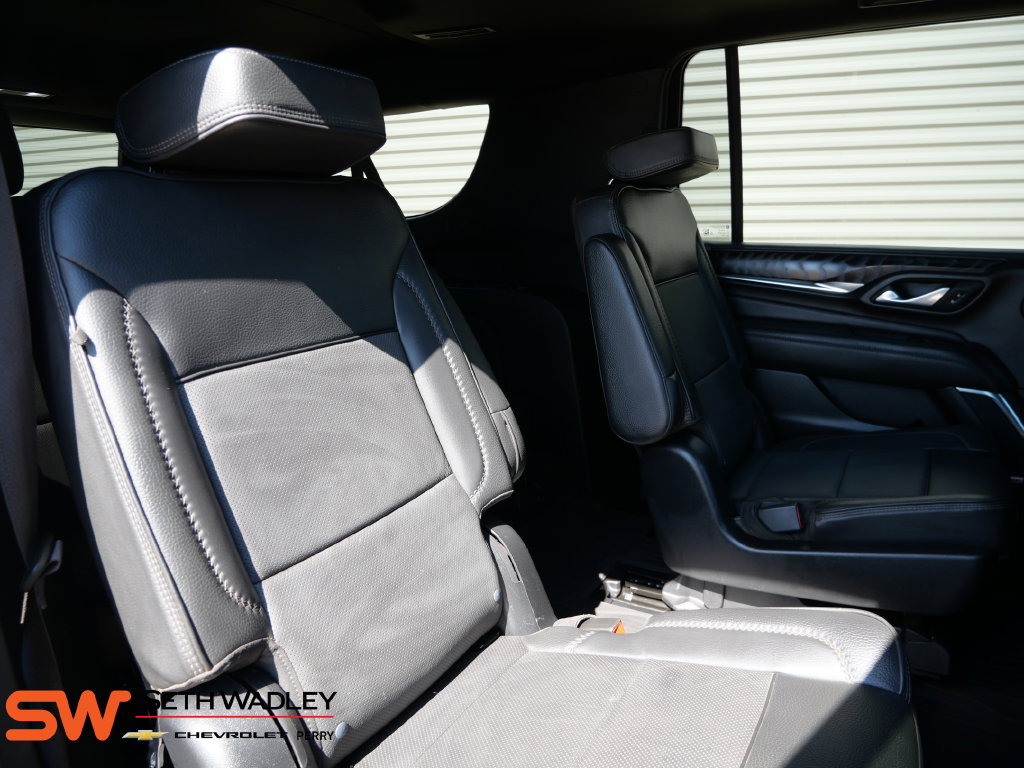 Used 2023 GMC Yukon XL Denali w/ Denali Reserve Package AWD/4WD image 15