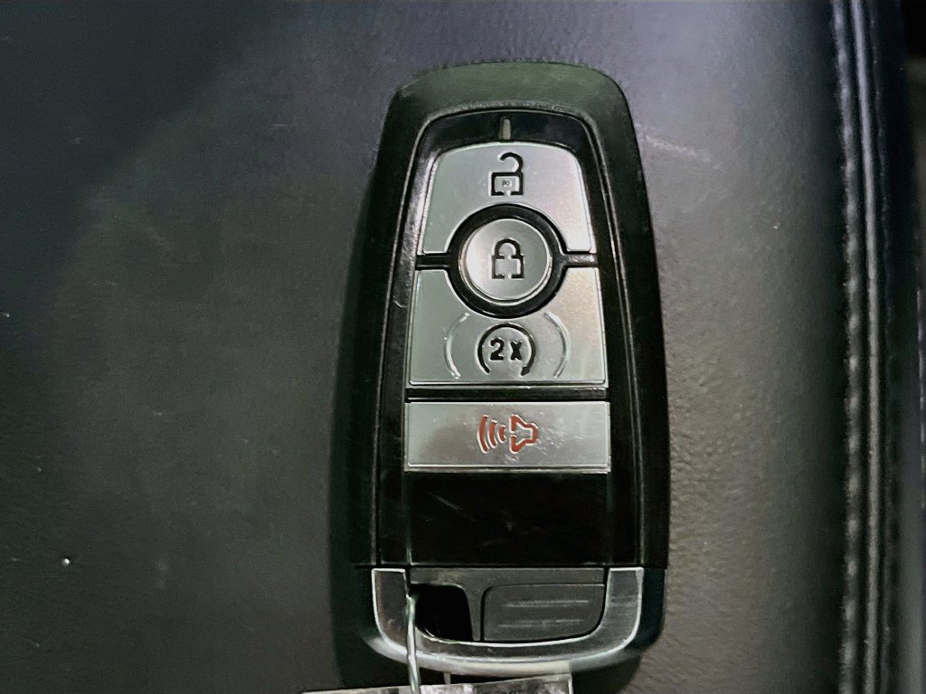 Used 2024 Ford Maverick Lariat w/ Black Appearance Package FWD image 35