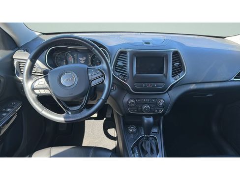Used 2021 Jeep Cherokee Latitude Plus AWD/4WD image 9