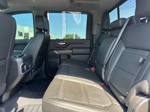 Used 2022 GMC Sierra 2500 Denali w/ Denali Ultimate Package AWD/4WD image 11