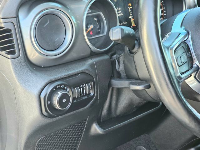 Used 2021 Jeep Wrangler Unlimited Sahara AWD/4WD image 16