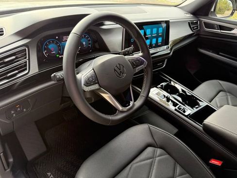 New 2026 Volkswagen Atlas Cross Sport SE image 8