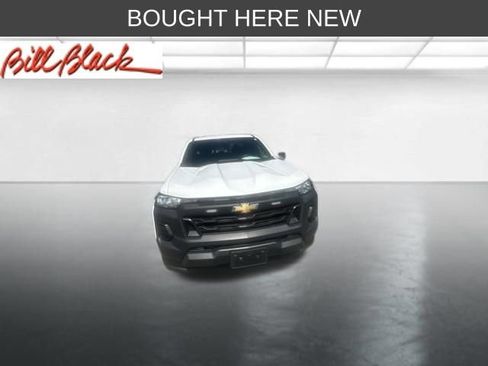 Used 2023 Chevrolet Colorado W/T AWD/4WD image 3