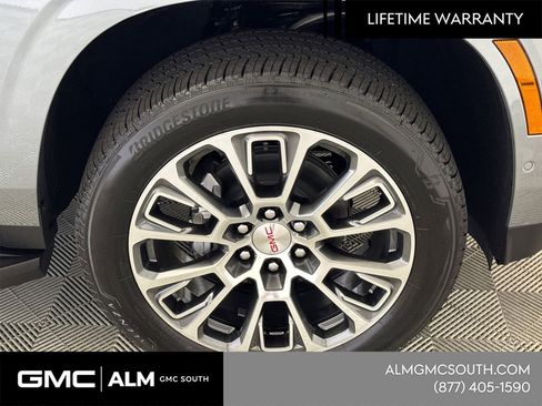 New 2026 GMC Yukon XL Denali AWD/4WD image 14