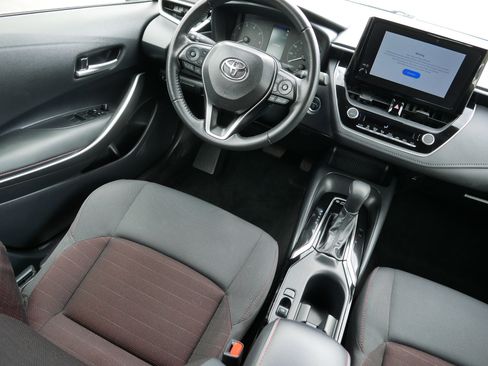 Used 2024 Toyota Corolla SE AWD/4WD image 9