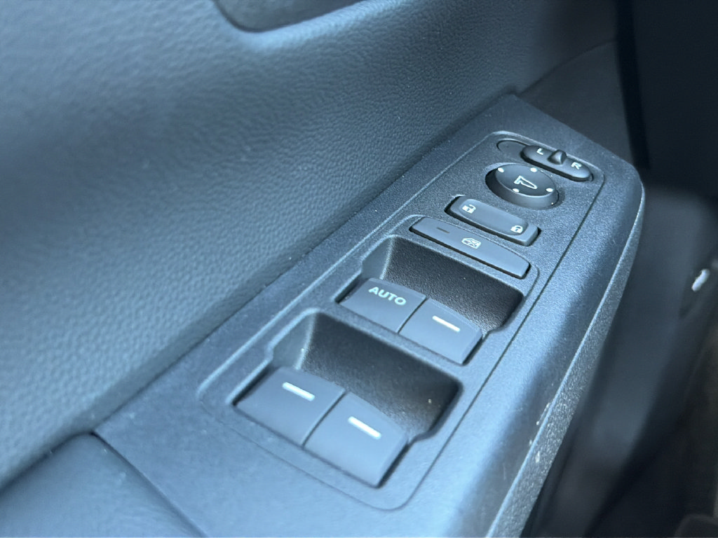 Used 2025 Honda CR-V LX image 19