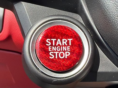 Used 2021 Alfa Romeo Giulia Sprint w/ Sun & Sound Package image 32