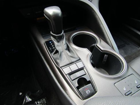 Used 2021 Toyota Camry XSE image 18