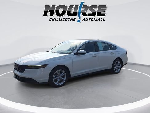 Certified 2025 Honda Accord LX image 4